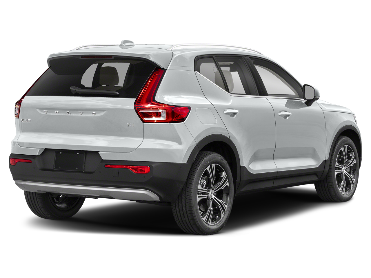 2022 Volvo XC40 Momentum