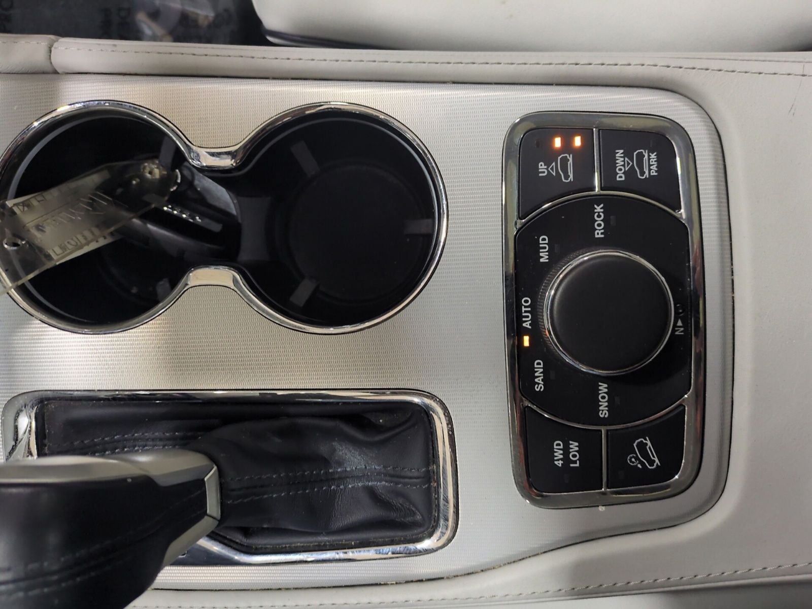 2018 Jeep Grand Cherokee Summit