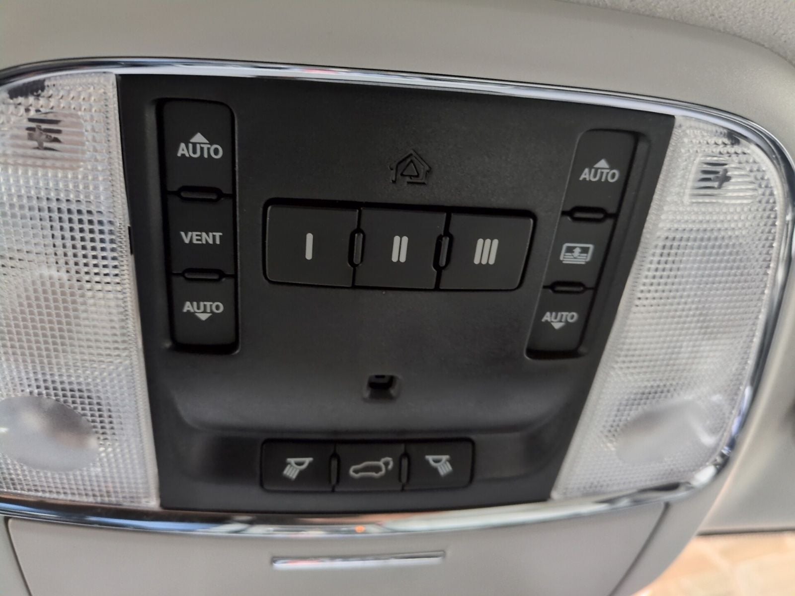 2018 Jeep Grand Cherokee Summit
