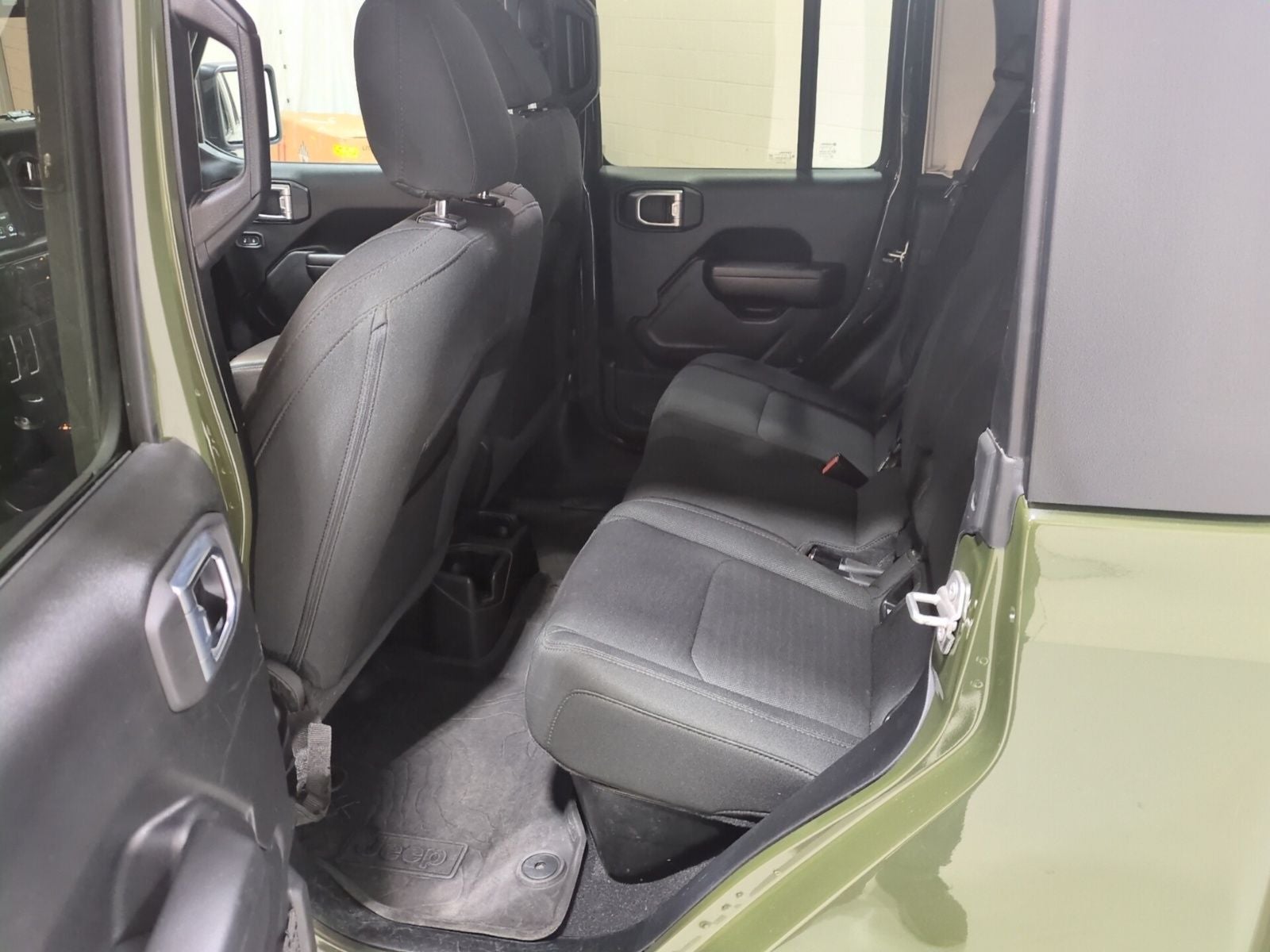 2021 Jeep Gladiator Willys