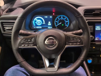 2022 Nissan Leaf SV