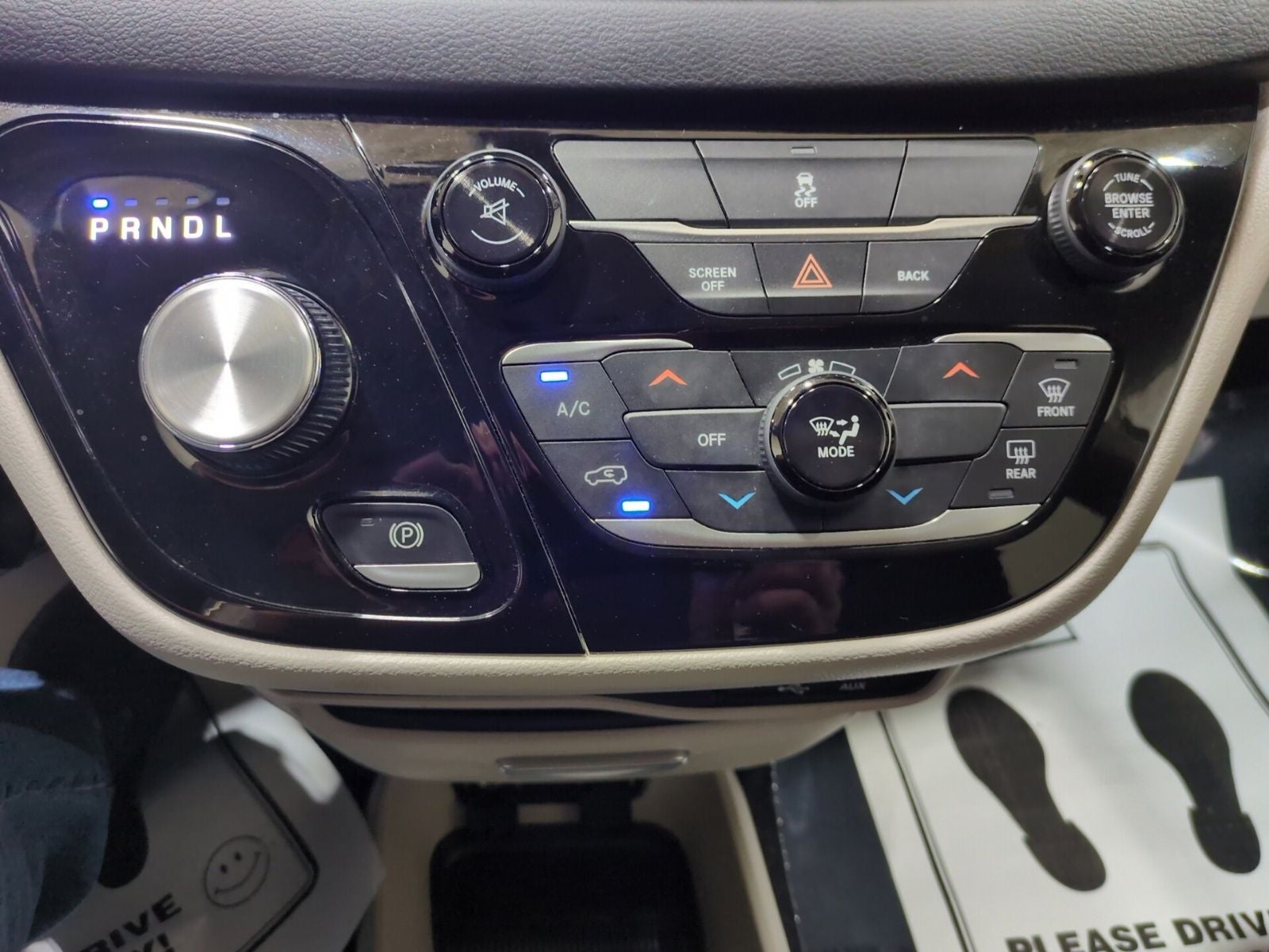 2017 Chrysler Pacifica Touring
