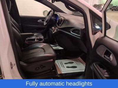 2018 Chrysler Pacifica Touring L Plus