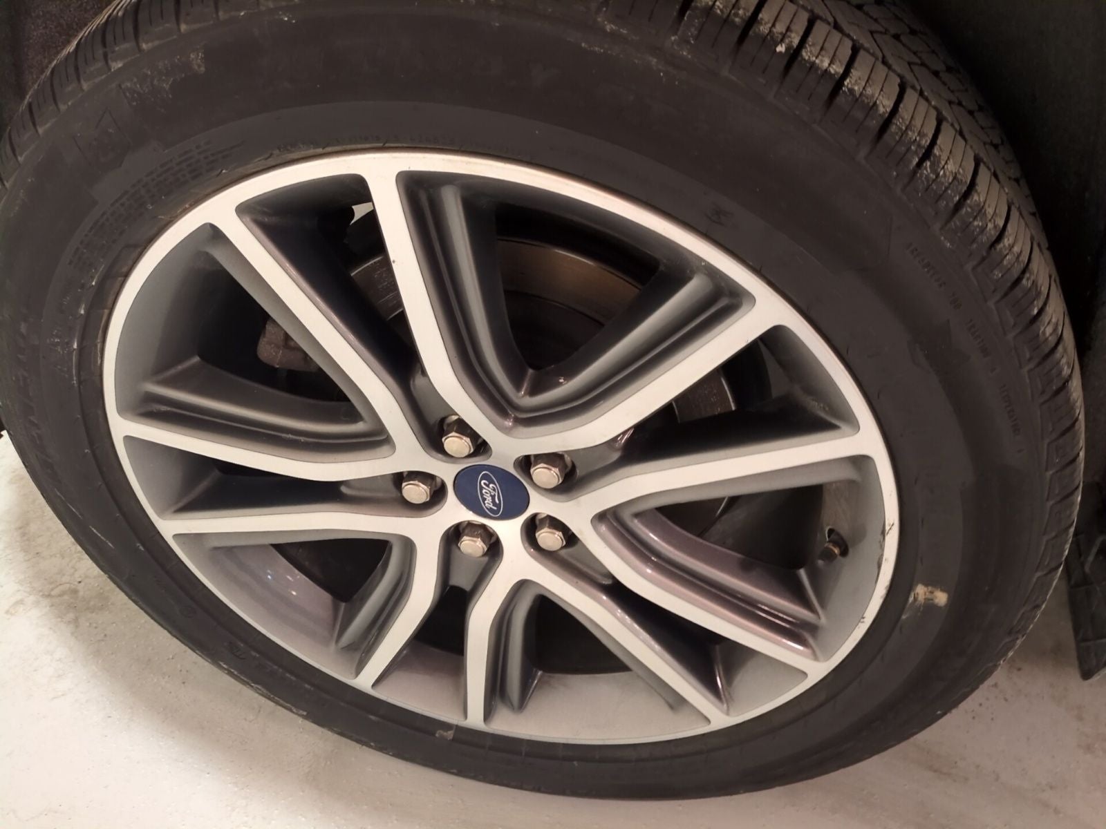 2021 Ford Edge Titanium