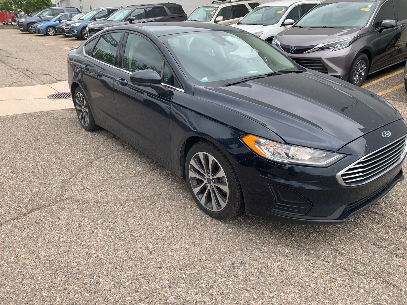2020 Ford Fusion SE