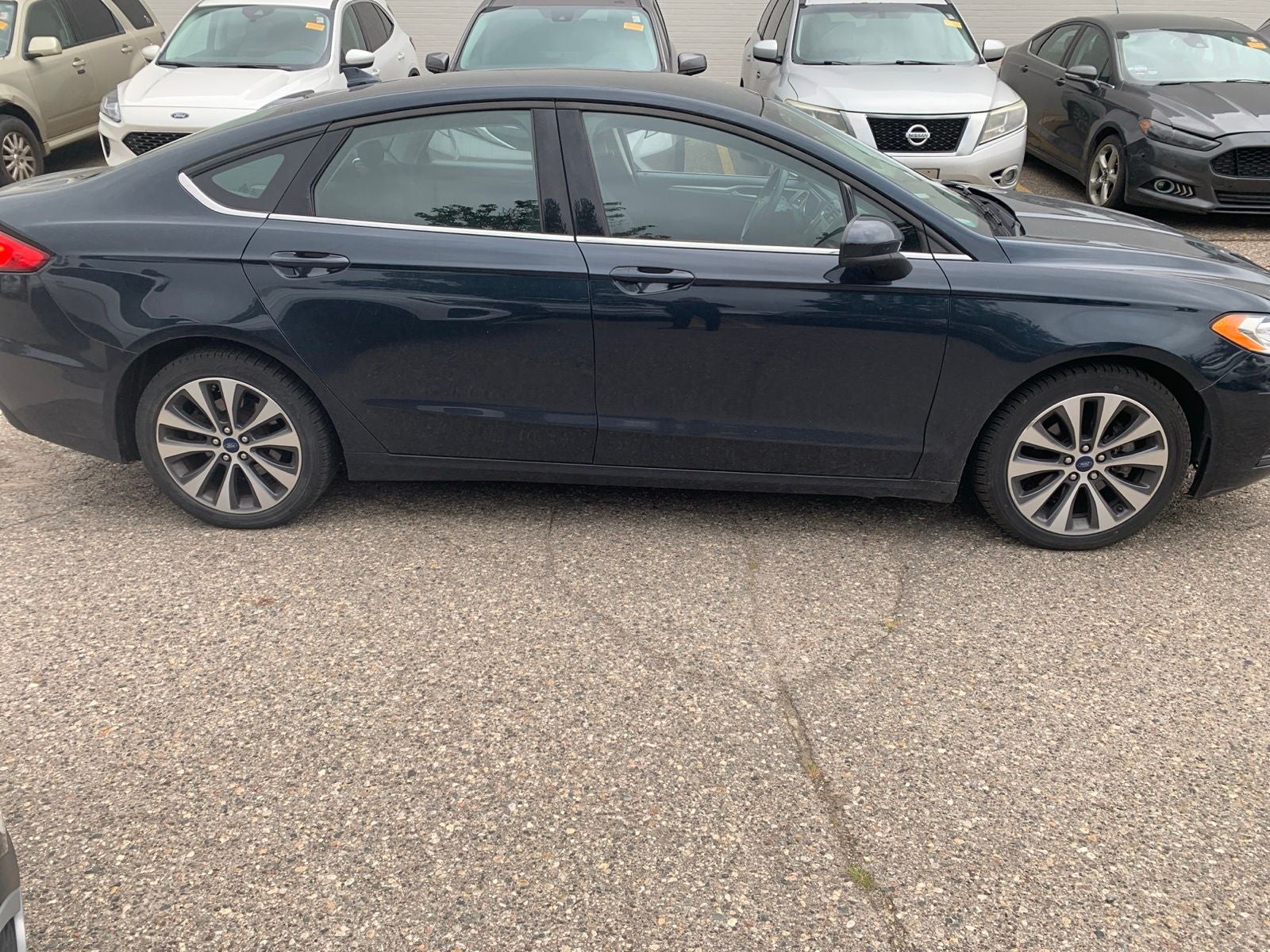 2020 Ford Fusion SE