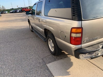 2001 Chevrolet Suburban 1500 LT