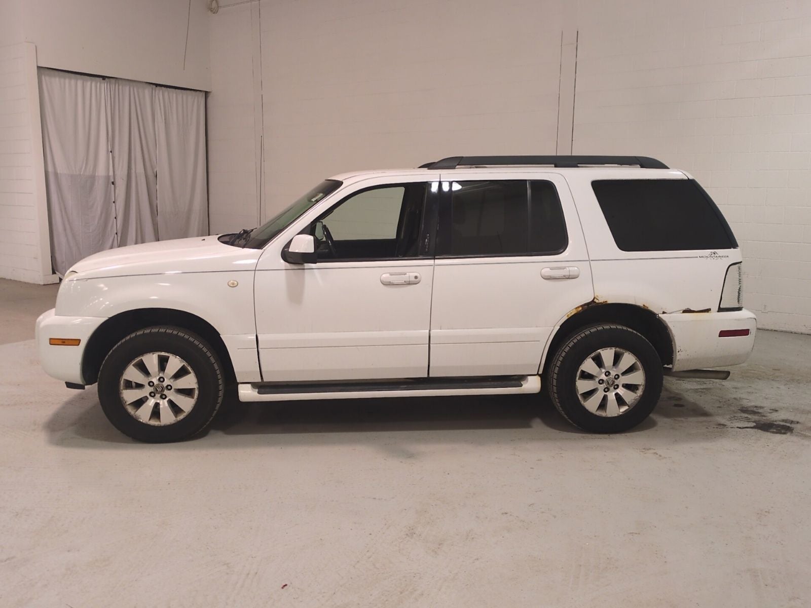 2006 Mercury Mountaineer Luxury