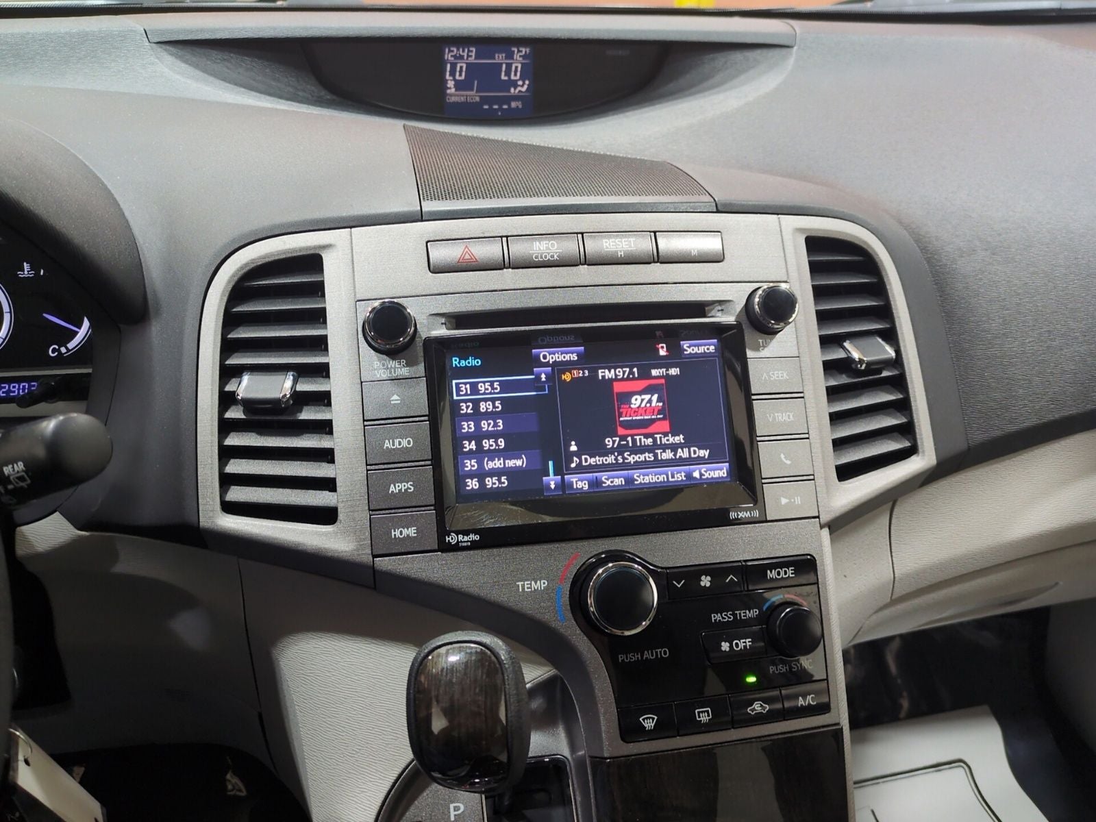 2015 Toyota Venza LE