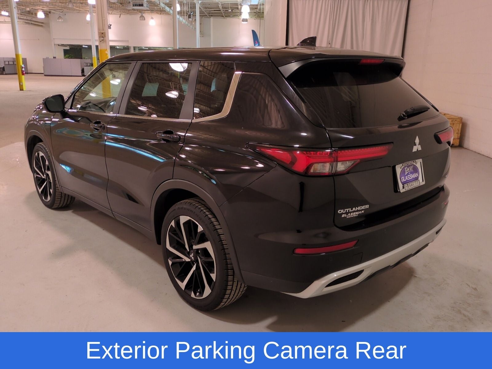 2023 Mitsubishi Outlander SE
