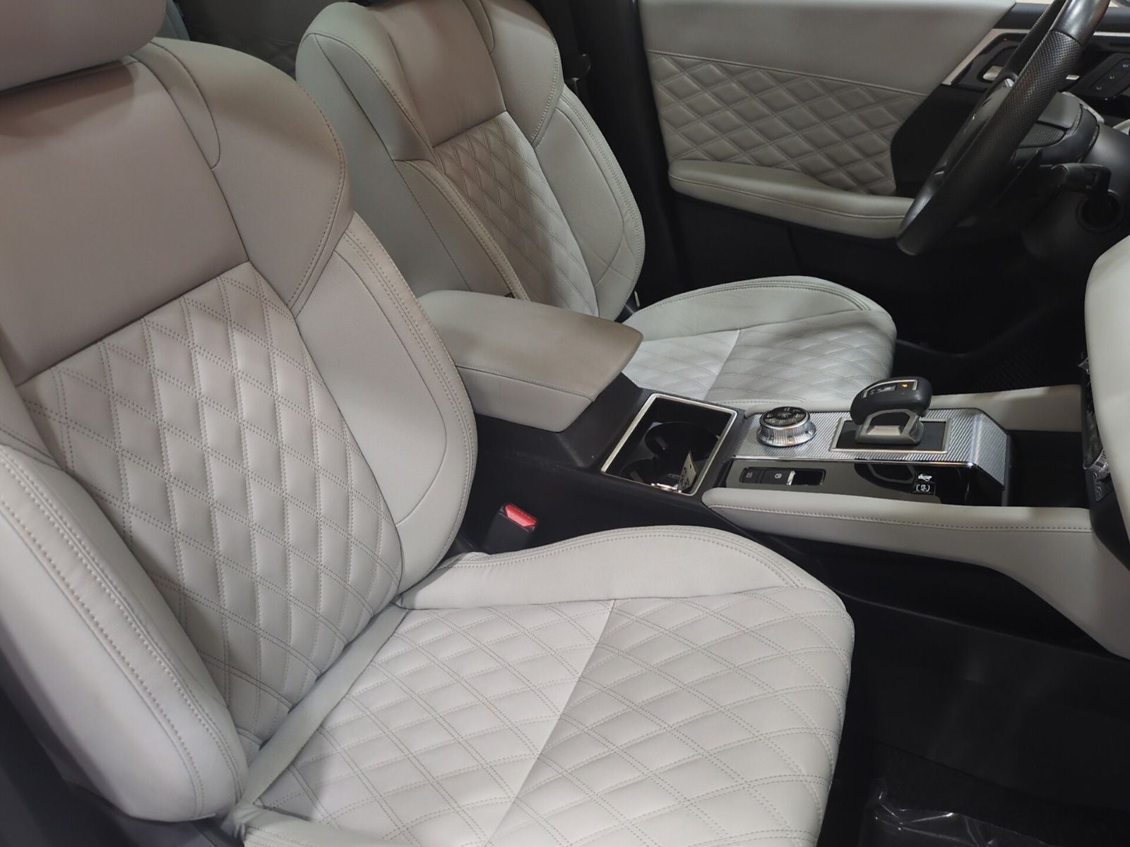 2023 Mitsubishi Outlander PHEV SEL