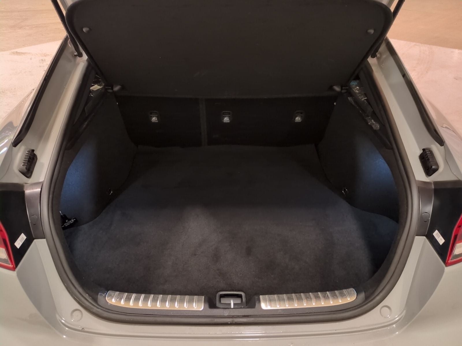 2023 Kia Stinger GT-Line