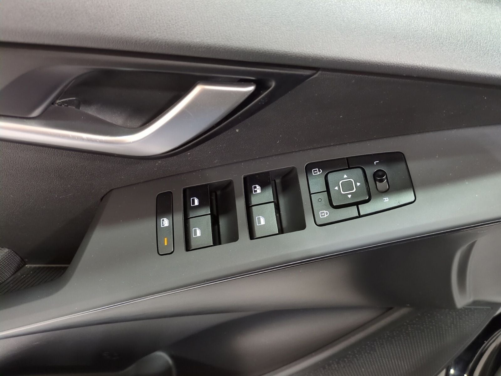 2024 Kia Niro LX