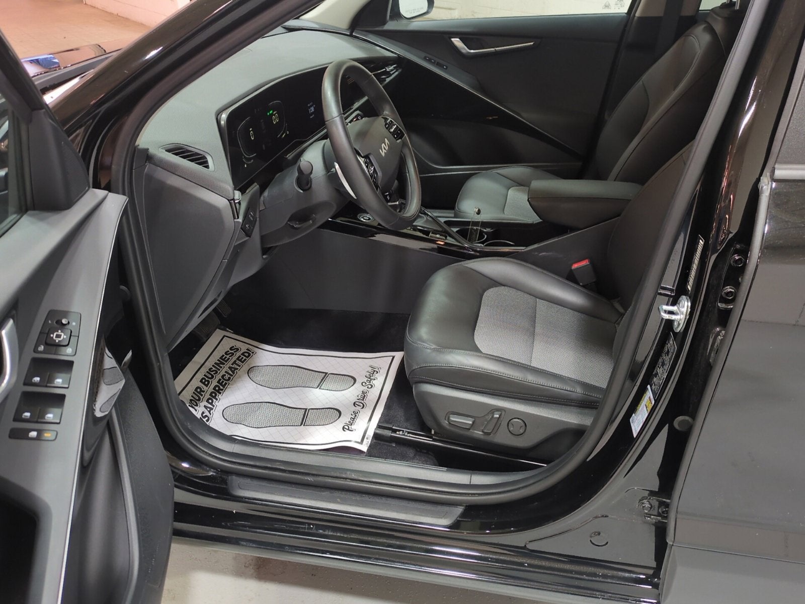 2024 Kia Niro EX