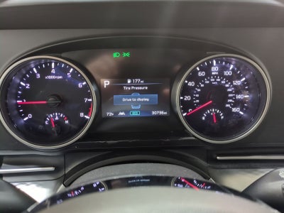 2024 Kia Carnival LX