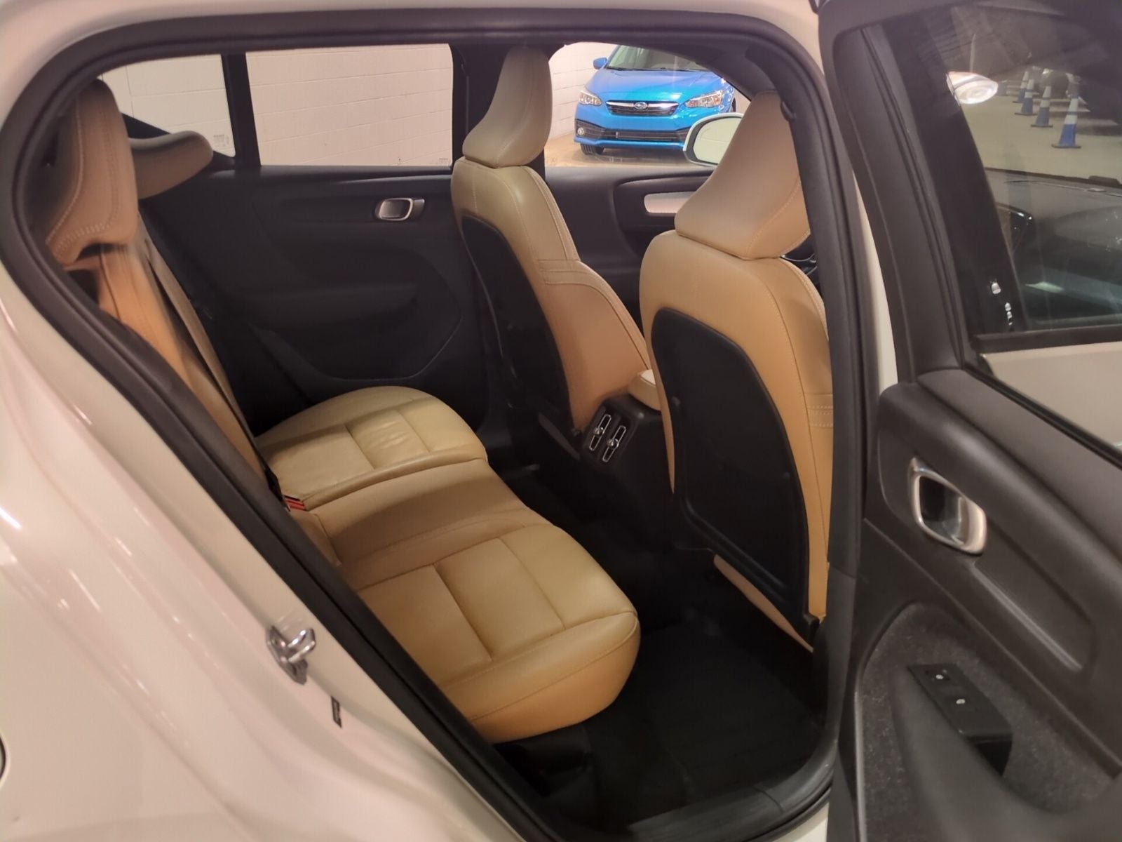 2019 Volvo XC40 Momentum