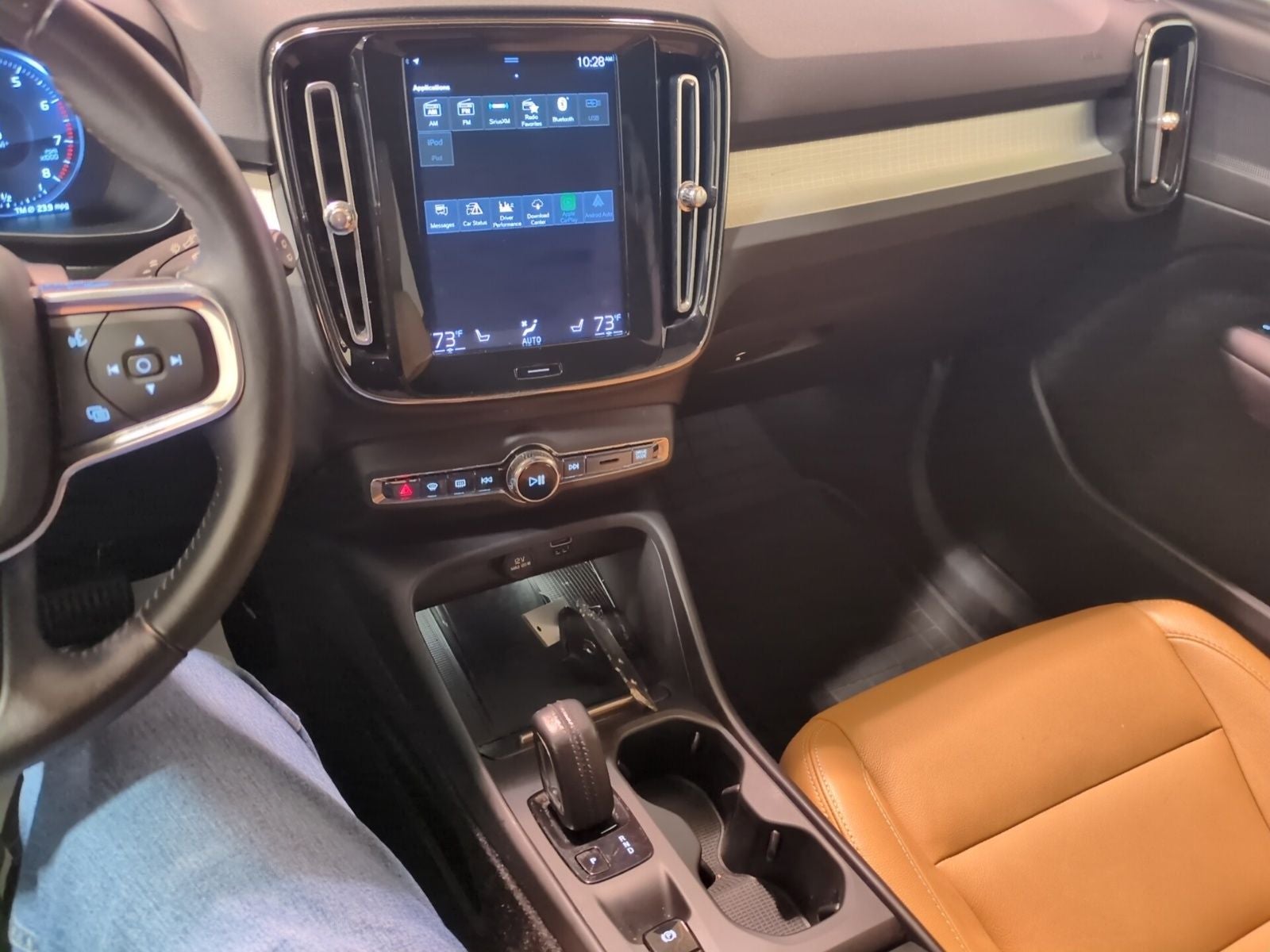 2019 Volvo XC40 Momentum