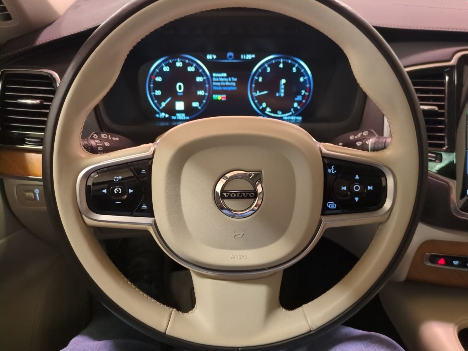 2020 Volvo XC90 T6 Inscription